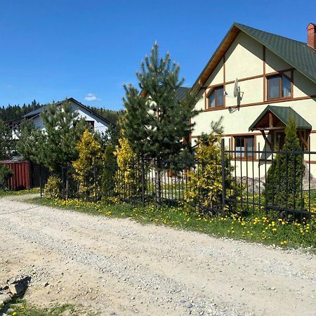 Chalet 888 Cottages Palyanytsya Extérieur photo