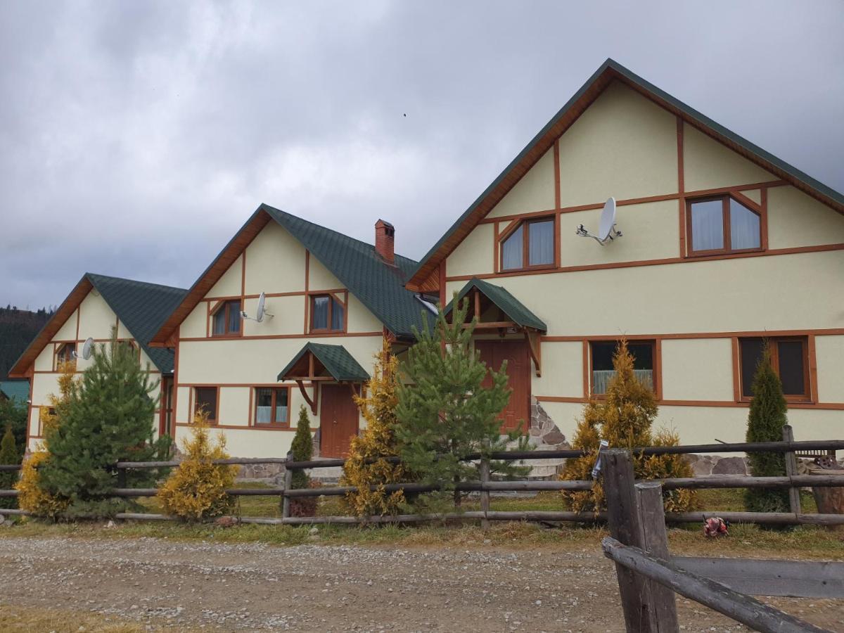 Chalet 888 Cottages Palyanytsya Extérieur photo